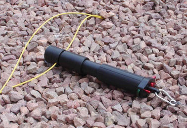 Remote IED Wire Cutter Diam Operasi 50m Kinerja Tinggi Garis Penarik Dan Karabiner