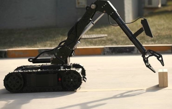 Keamanan dan pertahanan Robot bek EOD dengan Senjata